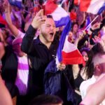Législatives 2024 : l’inquiétude domine la presse internationale au lendemain du premier tour
          Après le premier tour des élections législatives en France, la presse internationale réagit, lundi, avec inquiétude au score du Rassemblement national et se montre critique envers le chef de l'État français.